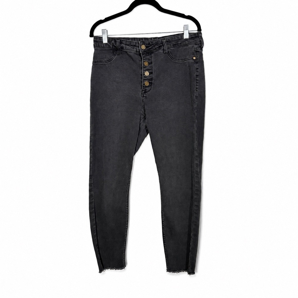 Pistola Jeans Women's Size 32 Black Mid Rise Distressed Raw Hem Ankle Denim